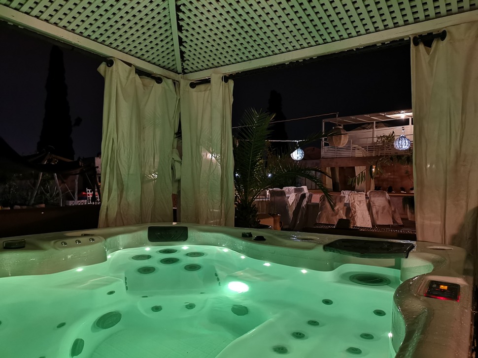 gay friendly riad  marrakech avec piscine